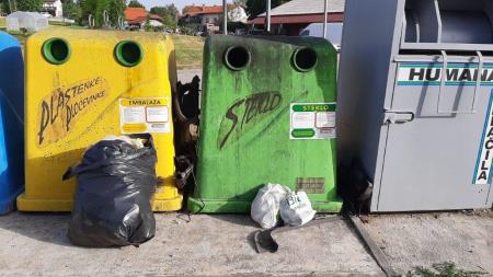 smeti ekološki otok Petelinje (2)